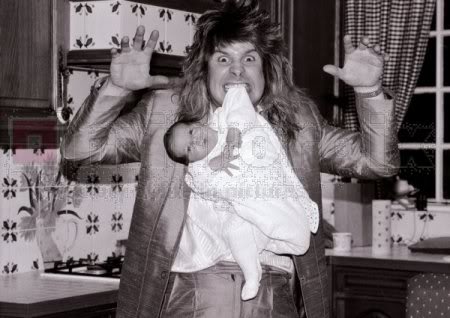  Ozzy With His 婴儿