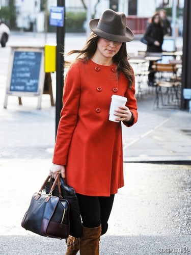  Pippa Middleton’s London Look: Love It of Hate It?