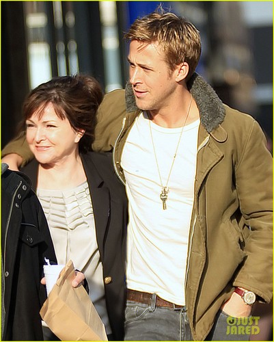  Ryan anak angsa, gosling & Eva Mendes: hari Out in New York!