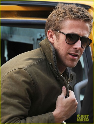  Ryan gosling کے, بطخا & Eva Mendes: دن Out in New York!