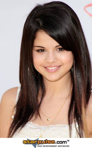 Selena Gomez Gorgeous