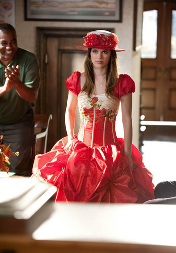  1.11 - Hell’s Belles - Promotional fotos