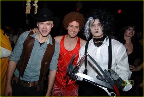  Chord at Matthew's bday party on हैलोवीन