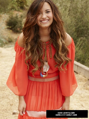  Demi Lovato Photoshoot (Seventeen Mag)