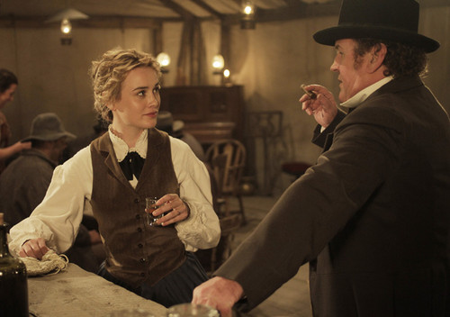 Lily Bell and Thomas Durant in Episode 9