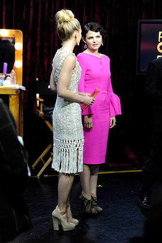  2012 People's Choice Awards - Backstage And Audience (January 11)