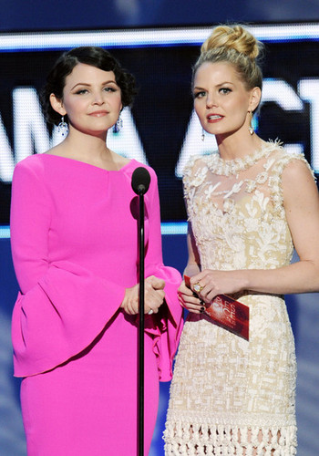  2012 People's Choice Awards - onyesha (January 11)