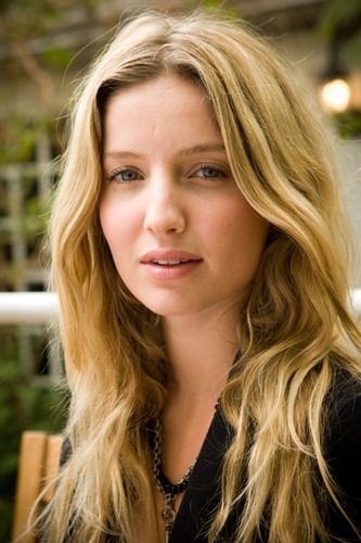  Annabelle Wallis 사진 Sessions