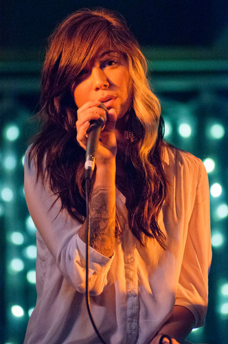 Christina Perri Performs at 2011 Concert for a Cure