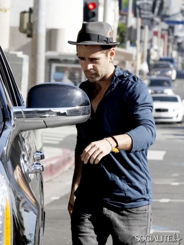  Colin Farrell Wearing A Fedora In Hollywood