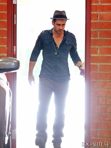  Colin Farrell Wearing A Fedora In Hollywood