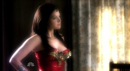  Erica Durance in Harry’s Law
