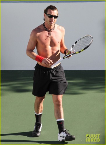  Gavin Rossdale: Shirtless Теннис Player!