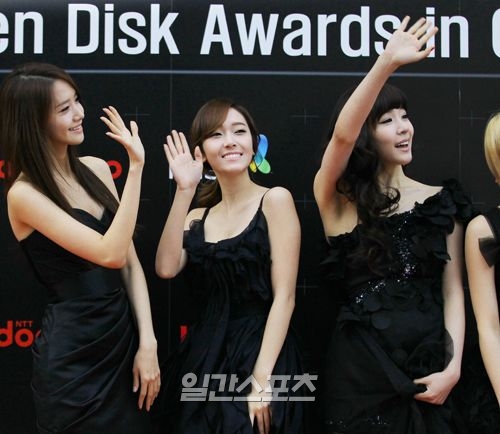  Girls' Generation 26t Golden Disk Awards Red Carpet