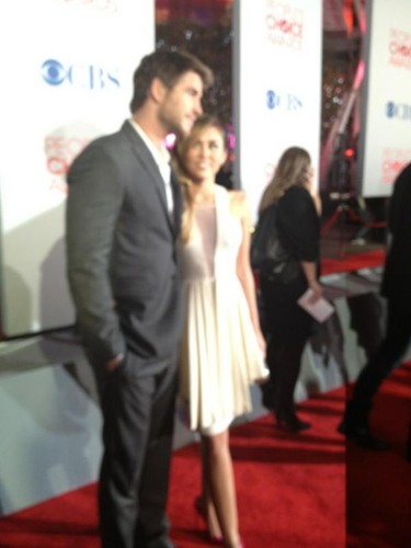  Miley and Liam PCA 2012