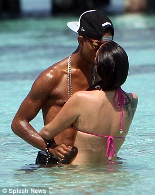  Tulisa and Fazer on a New jaar holiday in the Maldives