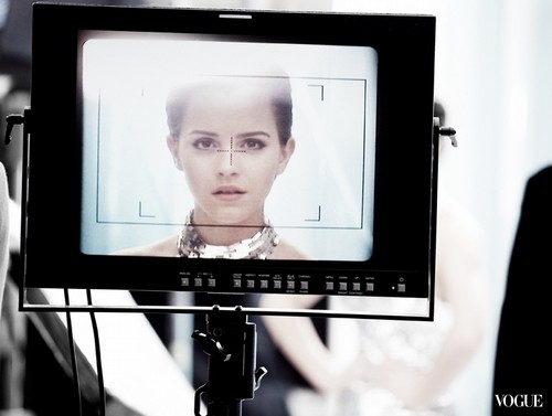  behind-the-scene picture of Emma Watson for the new Lancôme campaign 相思, blanc, 布兰科 Expert