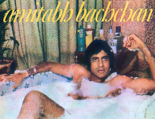  AMITABH BACHCHAN SHIRTLESS IN BATHTUB