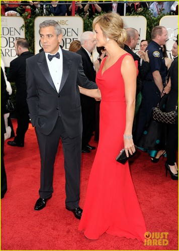  George Clooney: Golden Globes with Stacy Keibler!