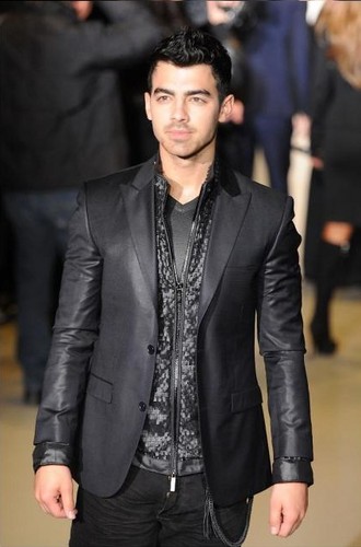 Joe Jonas - Calvin Klein Collection men's onyesha in Milan