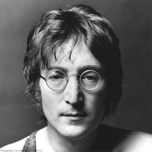  John Lennon -9 October 1940 – 8 December 1980)