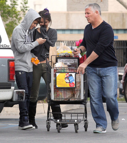 Justin and Selena at grocery store in Encino