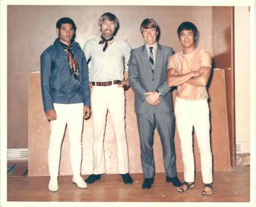  Mike Stone,James Coburn,Chuck Norris+Bruce Lee