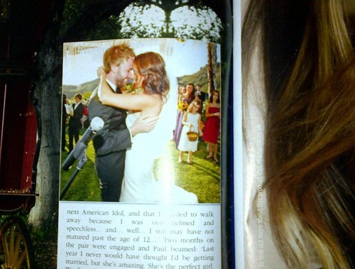  New scans from different magazines of Nikki's wedding.