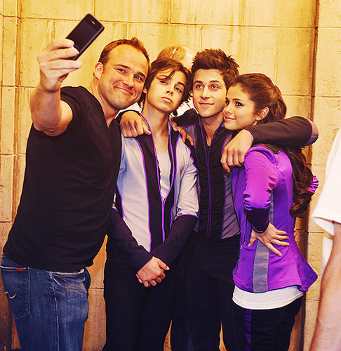  WIZARDS OF WAVERLY PLACE- FINAL!