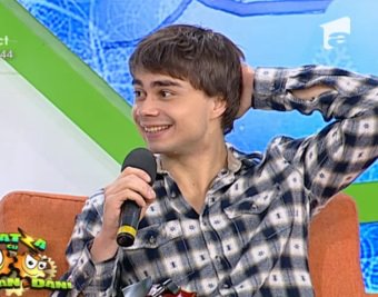  Alex on the Romanian TV show "Neatza cu Razvan si Dani” 19/1/12 ;)