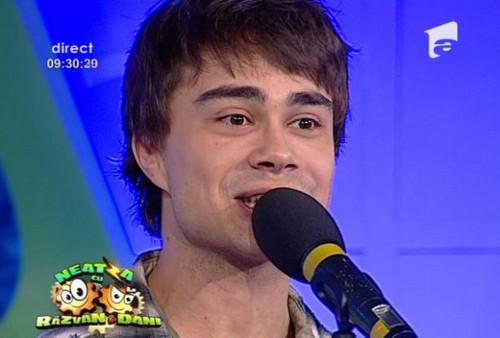 Alex on the Romanian TV show "Neatza cu Razvan si Dani” 19/1/12 ;)