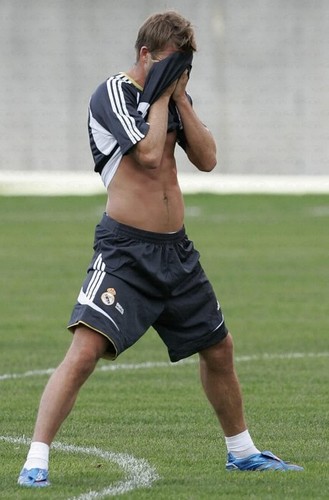 David Beckham shirtless <3