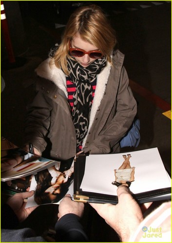  Emma Roberts Arrives For Sundance