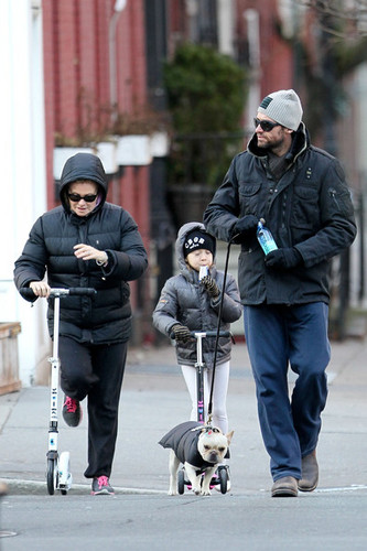  Hugh Jackman and Family Out for a Walk