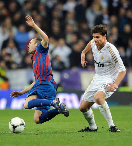  Xabi Alonso (Real Madrid vs Bacelona- Copa Del Ray)