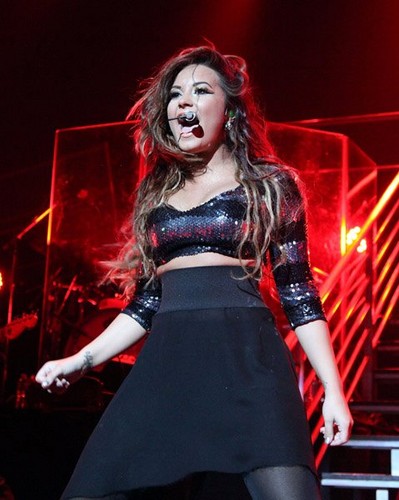  Demi Lovato in New York 17-09-11