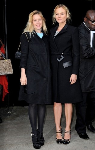  Diane Kruger at the Versace onyesha in Paris (January 23)