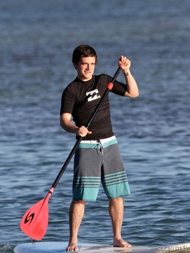  Josh Hutcherson Paddleboards in Hawaii
