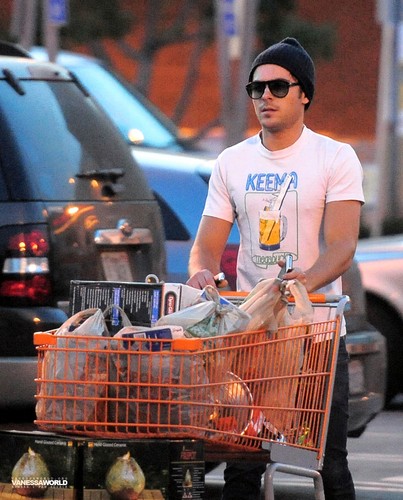  Leaving Grocery Store In Los Angeles (HQ)