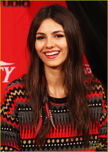 Victoria Justice's 'First Time' at Sundance
