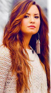  Demetria Lovato <3