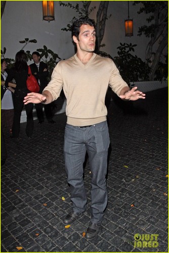  Henry Cavill: istana, chateau Marmont Exit!