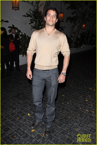  Henry Cavill: chateau Marmont Exit!