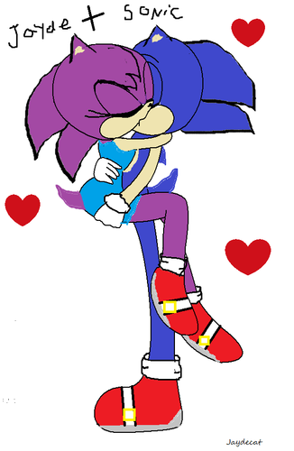 Jayde and sonic kissing