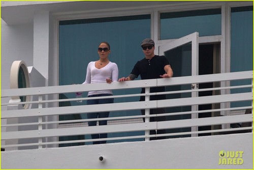  Jennifer Lopez & Casper Smart: Miami to New York!