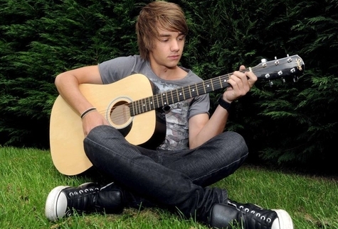  Liam :))