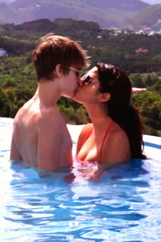  Selena And Justin