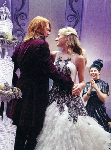  Bill and Fleur Weasley at wedding