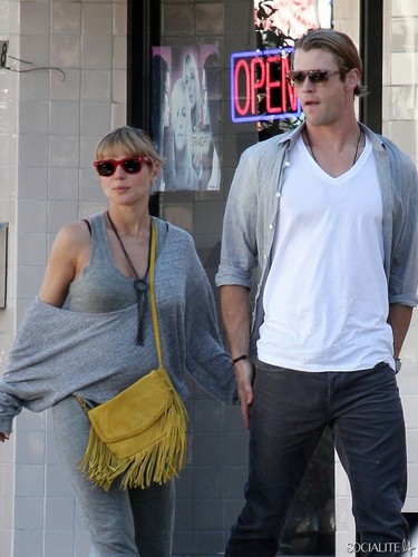  Chris Hemsworth And Wife Elsa Pataky Holding Hands In LA