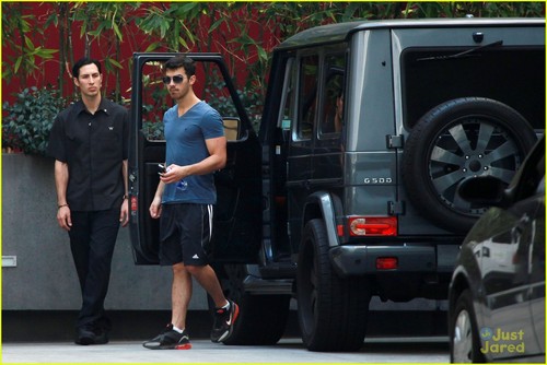 Joe Jonas Hikes in Hollywood
